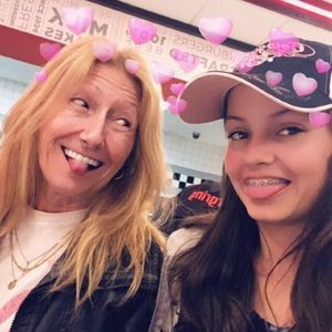 Meet your Posher, Tabitha